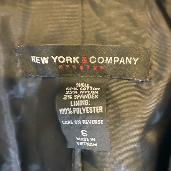 New York & Company Black Blazer w/ One Button and 2 Size Pockets Size 6 - Picture 4 of 11
